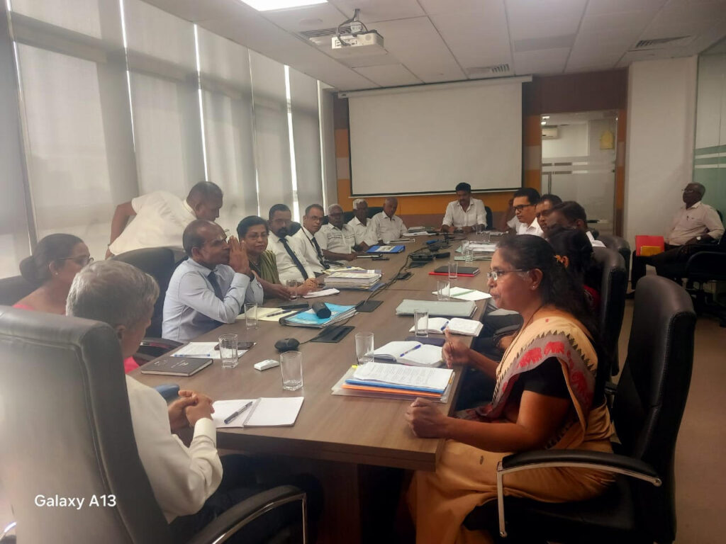 தோட்டத் தொழிலாளர்களுக்கு 200 ரூபா கொடுப்பனவு, அமைச்சில் கலந்துரையாடல்