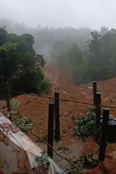 கேகாலை மண்சரிவு- 20 குழந்தைகள் உட்பட 120 பேரை காணவில்லை, 800 குடும்பங்கள் மண்ணுக்குள் புதைந்ததா?