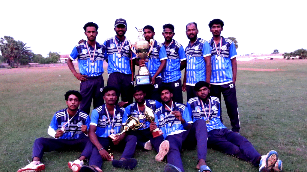 கிறிக்கெட் போட்டியில் சம்பியனானது கட்டைக்காடு சென்மேரிஸ்