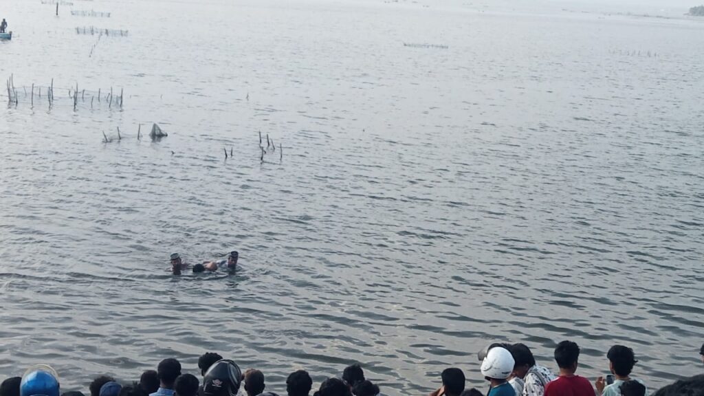 பண்ணை கடலில் நீந்த சென்ற இருவர் உயிரிழப்பு!