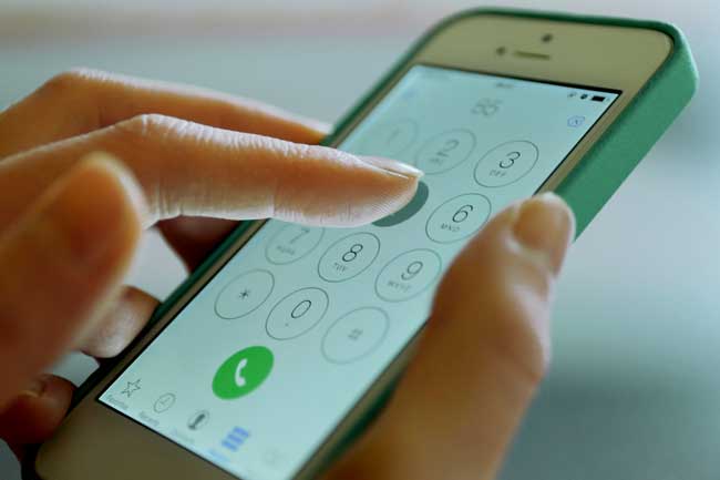 பொருட்களை அதிக விலைக்கு விற்கும் வர்த்தகர்களுக்கு எதிராக நடவடிக்கை