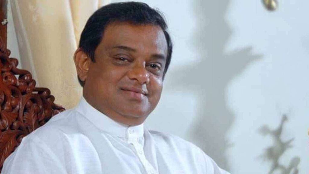 முன்னாள் அமைச்சர் சி.பி. ரத்நாயக்க கைது!