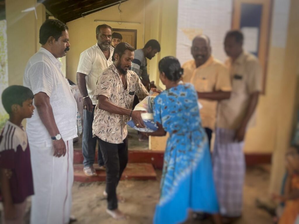 கிளிநொச்சி மக்களுக்கு வெள்ளநிவாரணம் வழங்கிய சிவஞானம் சிறிதரன் எம்பி!