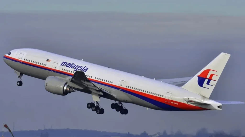 காணாமல்போன மலேசிய விமானம் – பயணிகள் குடும்பங்களுக்கு இழப்பீடு!