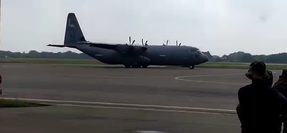 பலாலி விமான நிலையத்தில் தரை இறங்கிய அமெரிக்க விமானம்!