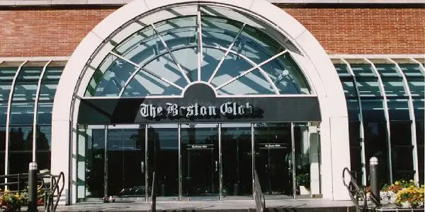 153 ஆண்டில் முதல் முறையாக அச்சிடுவதை நிறுத்திய தி பாஸ்டன் குளோப் பத்திரிகை