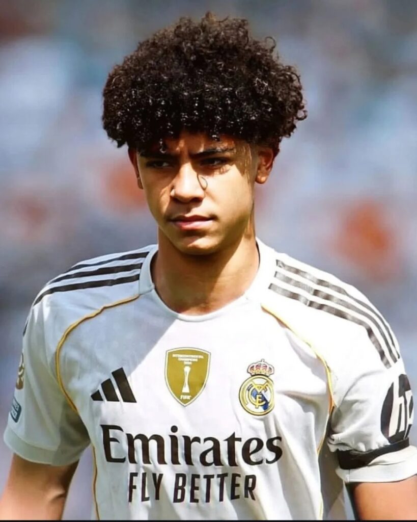 ரியல் மாட்ரிட் அணியில் ரொனால்டோவின் மகன்