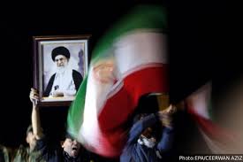 ஈரானின் உச்ச தலைவரின் உடல் புனித தலத்தில் அடக்கம்