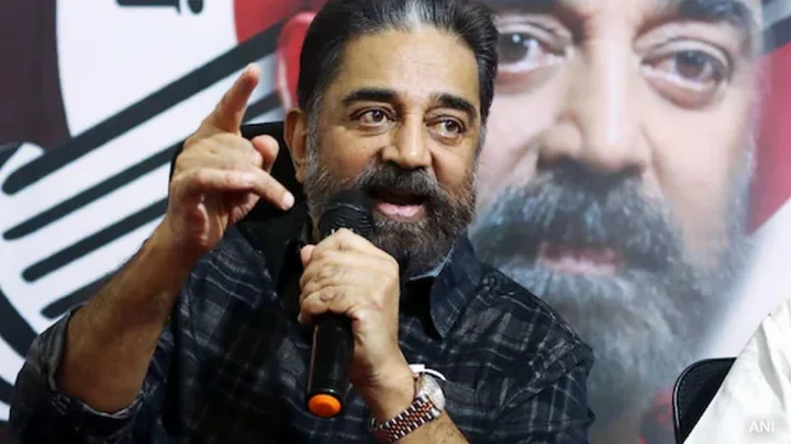 வாங்கிய காசை திரும்பக் கொடுக்கிறார் கமல்