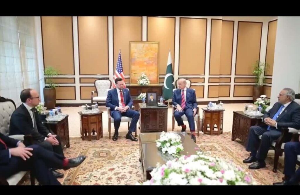 வரலாற்று சிறப்புமிக்க நேரடி போர் நிறுத்தப் பேச்சுவார்த்தை ஆரம்பம்