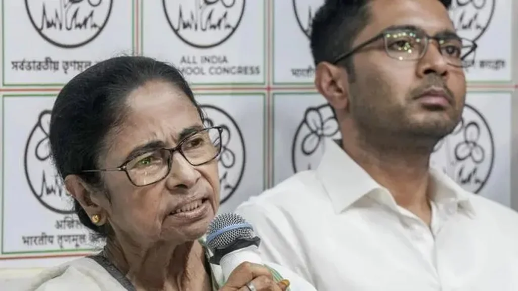 காலியாகிறது மம்தா பானர்ஜியின் கூடாரம்?