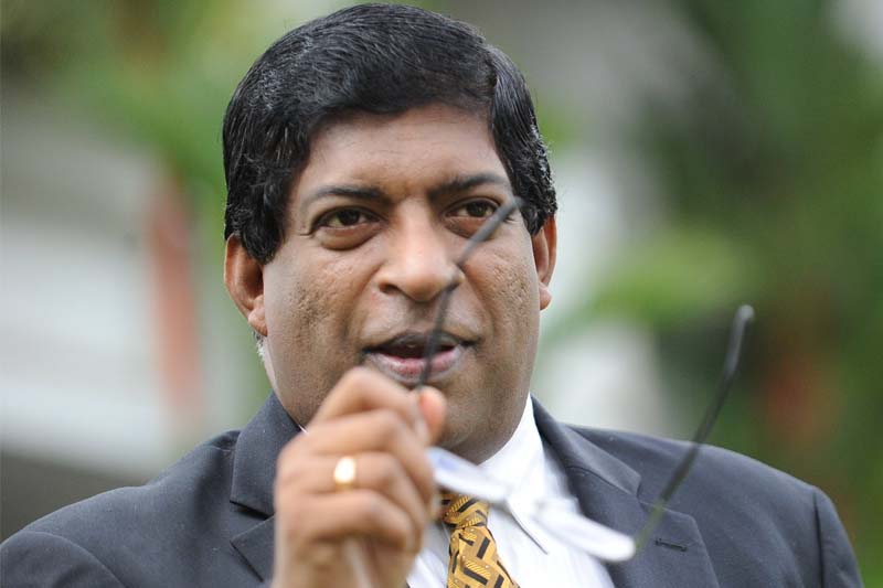 ஐதேகவுடன் ஐமக சேர்வதை சிலர் விரும்பவில்லை – ரவி கருணாநாயக்க