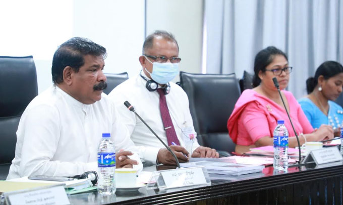 சதோசவில் மீன் விற்பனை