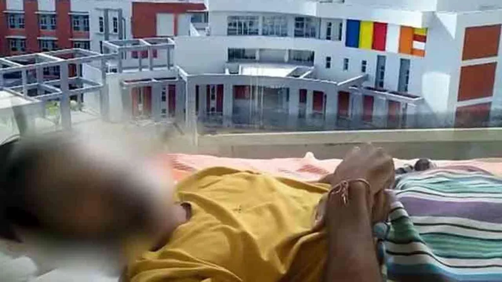பகிடிவதைக்கு எதிர்ப்பு தெரிவித்த மாணவர் மீது கொடூர தாக்குதல்