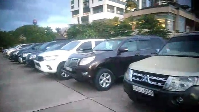 சொகுசு வாகனங்கள் இன்று ஏலத்தில் விடப்படும்