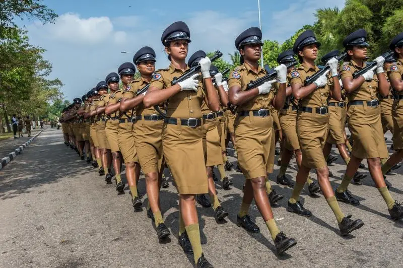 பொலிஸ் சேவையில் 1,000 பெண் உத்தியோகத்தர்கள்