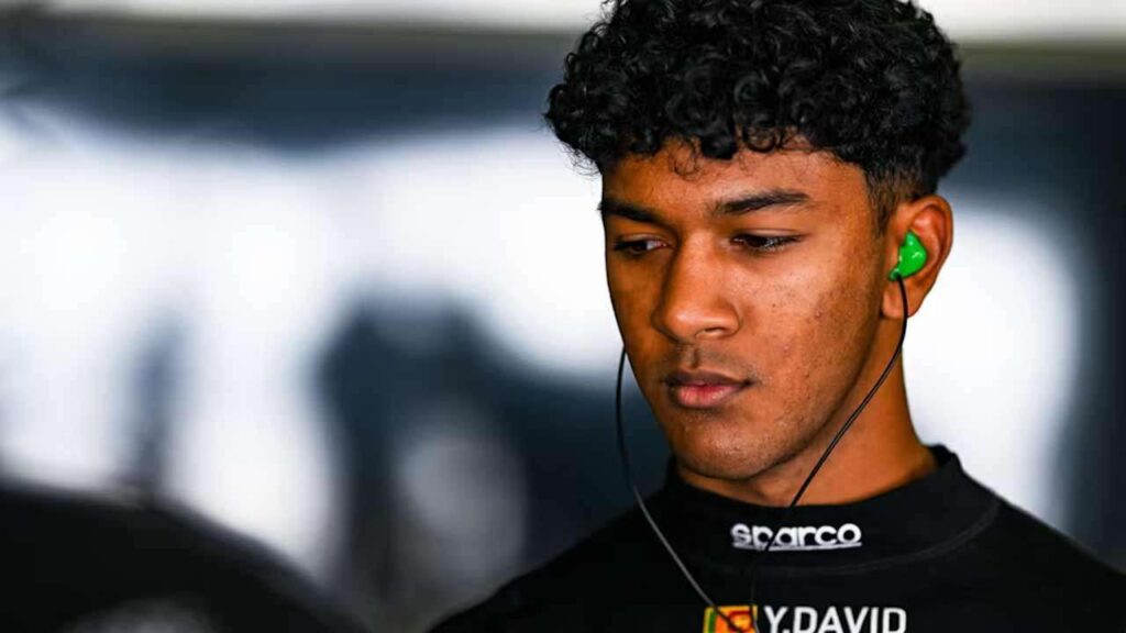 FIA Formula 3 இல் பங்கேற்கும் முதல் இலங்கையர்