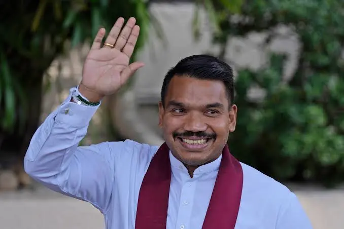அரசாங்கத்துக்கு எதிரான போராட்டத்தில் சஜித் பங்கொள்ள வேண்டும். நாமல் அழைப்பு!
