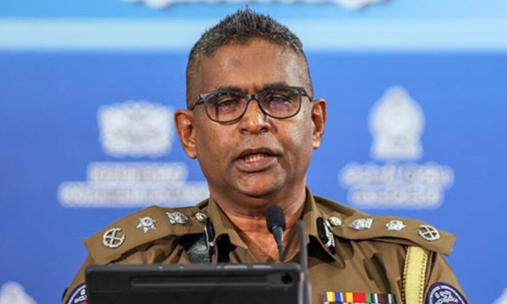 பொலிஸ் திணைக்களத்தில் 32,000 அதிகாரிகள் பற்றாக்குறை