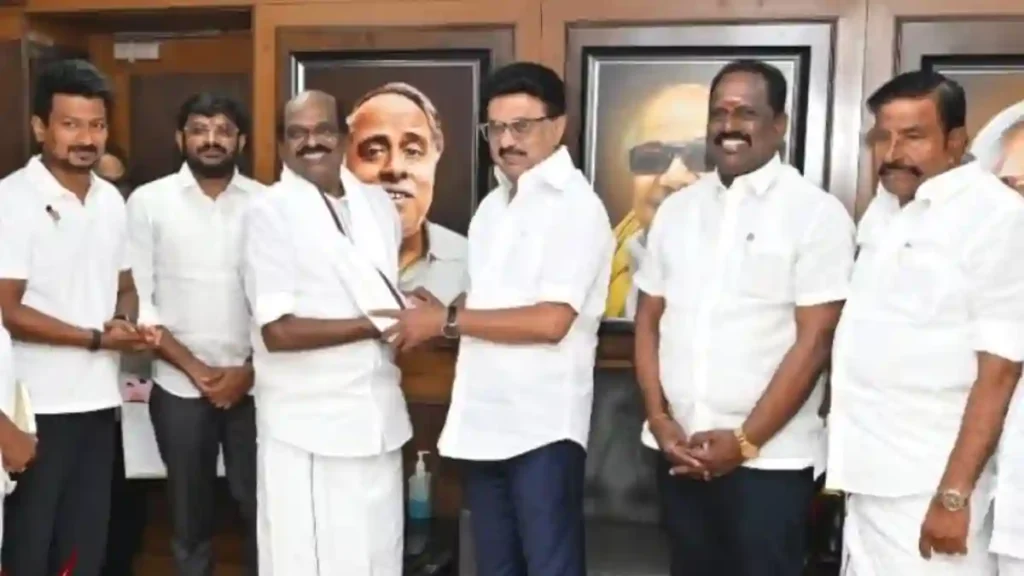 ஒரத்தநாடு வைத்திலிங்கம் திமுகவில் இணைந்தார்