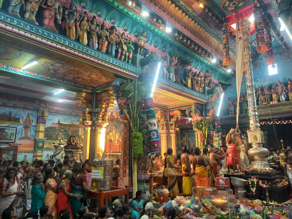 கொடியேற்றத்துடன் ஆரம்பமாகிய யாழ் மாவை கந்தன் திருவிழா!