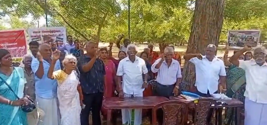 காணிகளை விடுவிக்க கோரி 13வது வாரமாக முன்னெடுக்கப்பட்ட போராட்டம்!