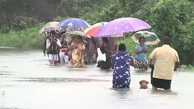 மோசமான வானிலையால் இலங்கையில் 4,000 குடும்பங்கள் பாதிப்பு